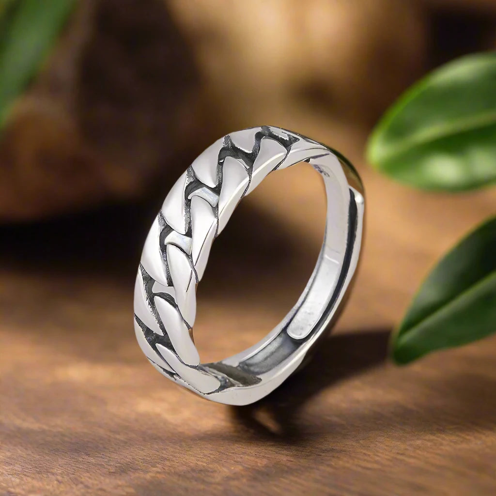 Chain-link Ring