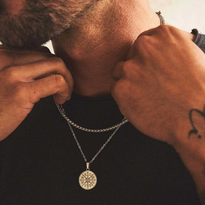 Collares con brújula en capas para hombres